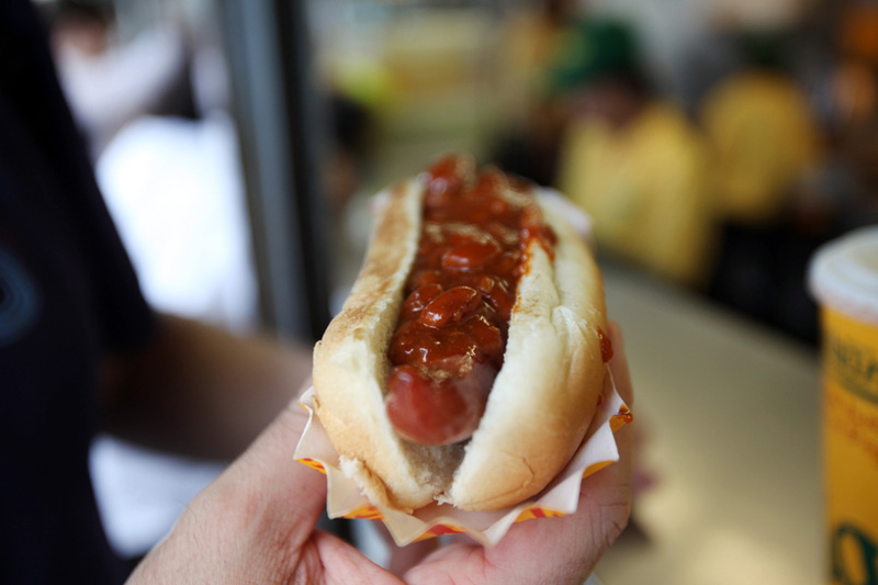 Illustration for article titled The Nathan's 4th of July Hot Dog Eating Contest Is America